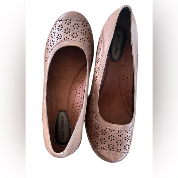 HUSH PUPPIES- Elegant Beige Women's Flats - Picture 1 of 6